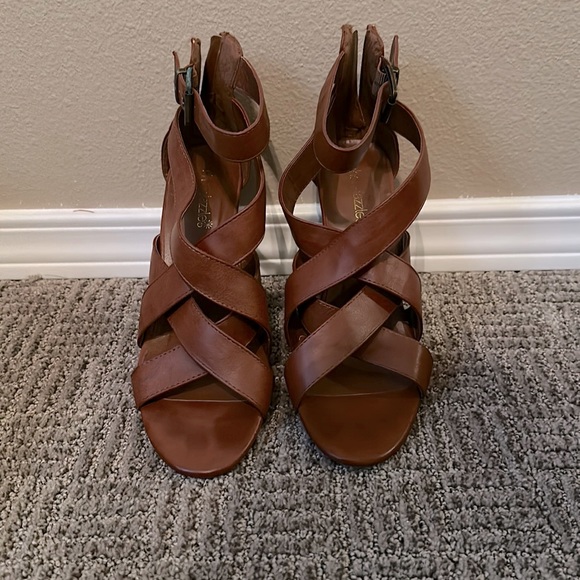 Size 8.5 Shoedazzle Brown Sandal heels - Picture 1 of 3